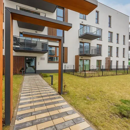 Lux Pastel Oasis Family With Parking & Gym By Renters Prestige Daire Varşova