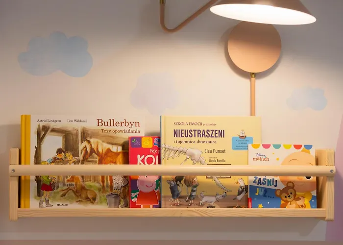 Lux Pastel Oasis Family With Parking & Gym By Renters Prestige