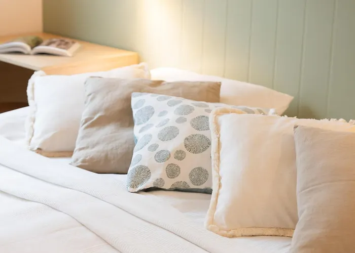 Lux Pastel Oasis Family With Parking & Gym By Renters Prestige Daire *