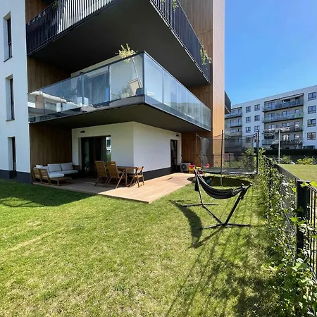 Lux Pastel Oasis Family With Parking & Gym By Renters Prestige ורשה