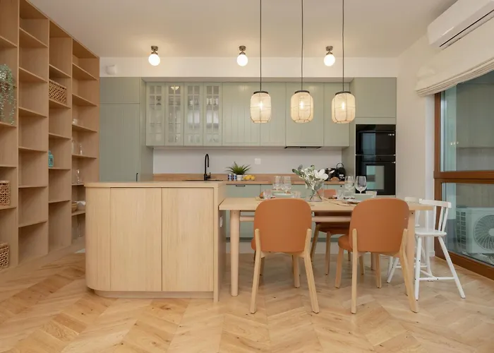 Lux Pastel Oasis Family With Parking & Gym By Renters Prestige وارسو